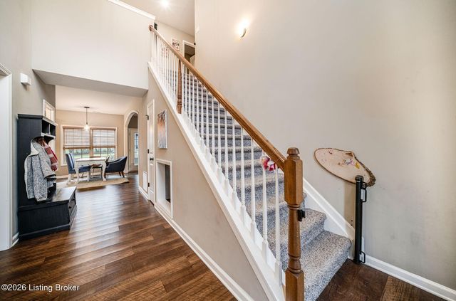 501 N Canterbury Glen Dr, Mt Washington, KY 40047