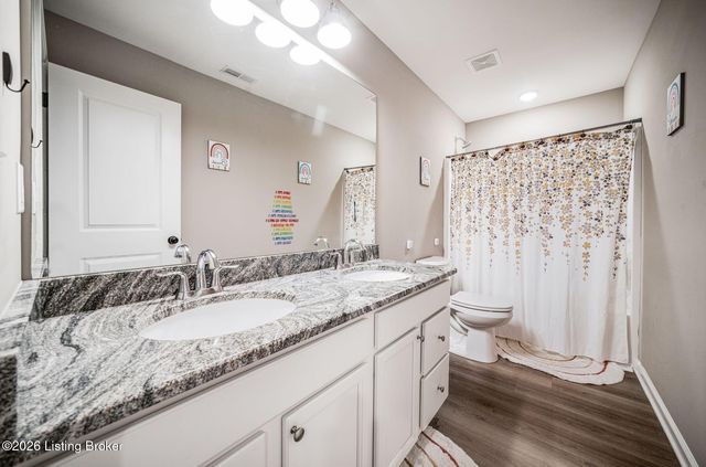 501 N Canterbury Glen Dr, Mt Washington, KY 40047