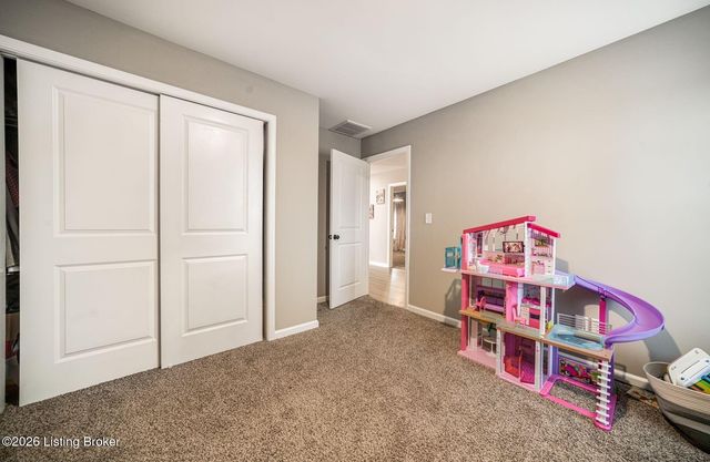 501 N Canterbury Glen Dr, Mt Washington, KY 40047