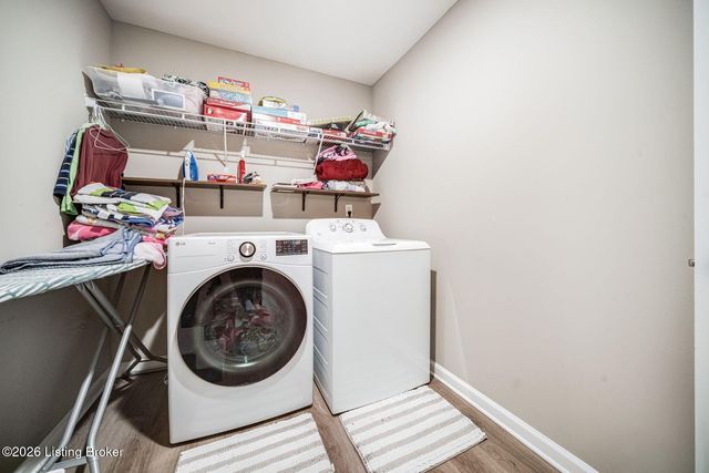 501 N Canterbury Glen Dr, Mt Washington, KY 40047