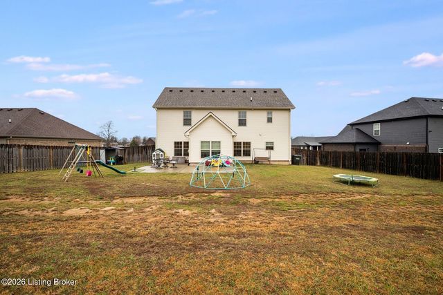 501 N Canterbury Glen Dr, Mt Washington, KY 40047