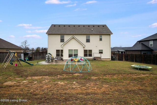 501 N Canterbury Glen Dr, Mt Washington, KY 40047