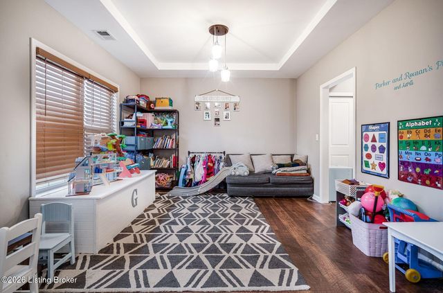 501 N Canterbury Glen Dr, Mt Washington, KY 40047