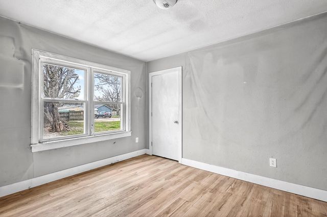 2124 N Kansas Expressway, Springfield, MO 65803