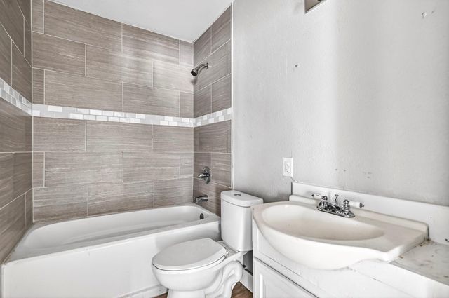 2124 N Kansas Expressway, Springfield, MO 65803