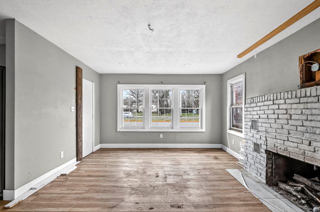 2124 N Kansas Expressway, Springfield, MO 65803