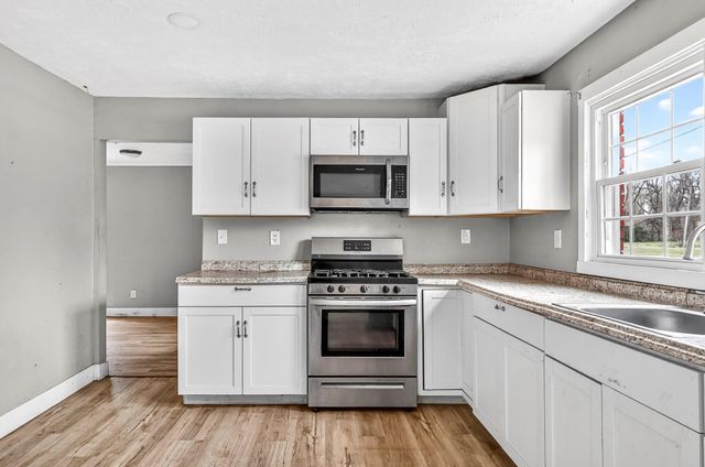 2124 N Kansas Expressway, Springfield, MO 65803