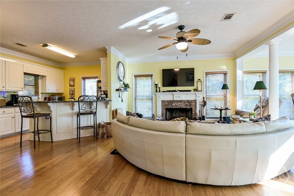 Image 18 of property listing at 194 Sugar Cane Drive, Hartwell, GA 30643
