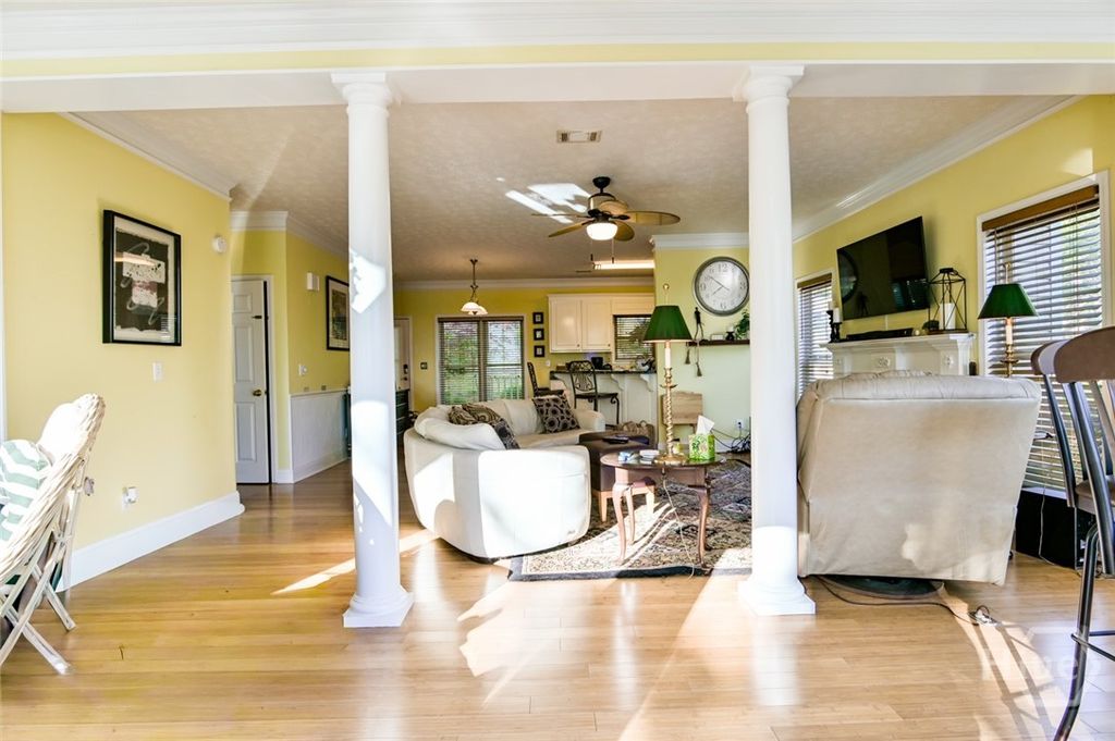 Image 20 of property listing at 194 Sugar Cane Drive, Hartwell, GA 30643