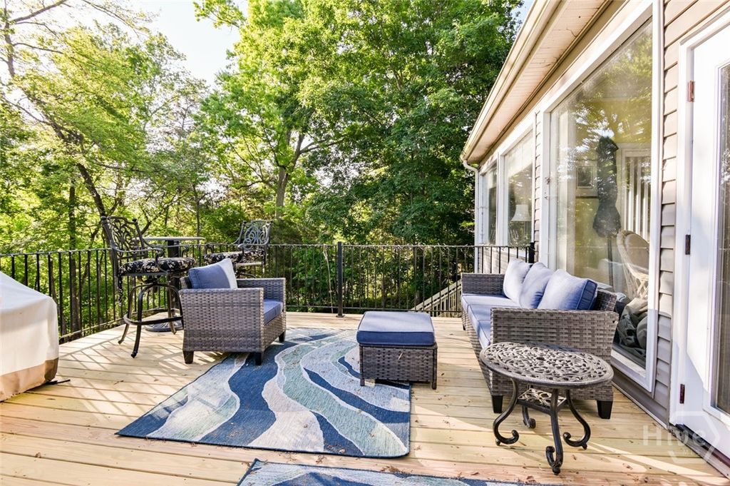 Image 30 of property listing at 194 Sugar Cane Drive, Hartwell, GA 30643