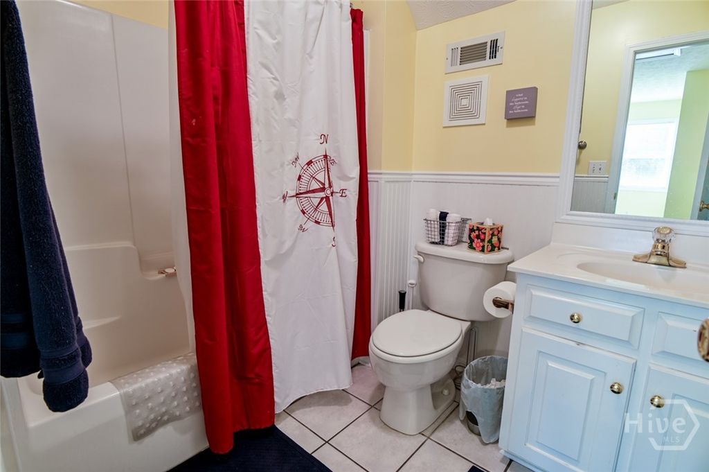 Image 36 of property listing at 194 Sugar Cane Drive, Hartwell, GA 30643