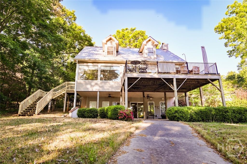 Image 48 of property listing at 194 Sugar Cane Drive, Hartwell, GA 30643