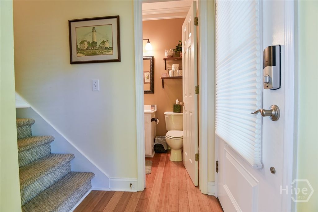 Image 9 of property listing at 194 Sugar Cane Drive, Hartwell, GA 30643