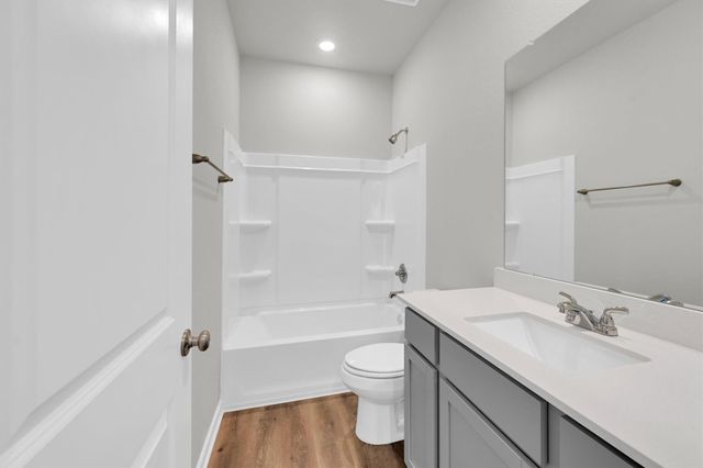 305 Stone Placa Trail, Brookshire, TX 77423