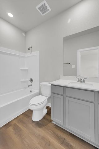 305 Stone Placa Trail, Brookshire, TX 77423