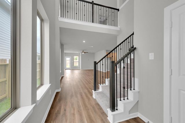 305 Stone Placa Trail, Brookshire, TX 77423