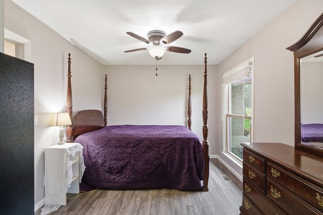 3016 Dell Dr, Hermitage, TN 37076