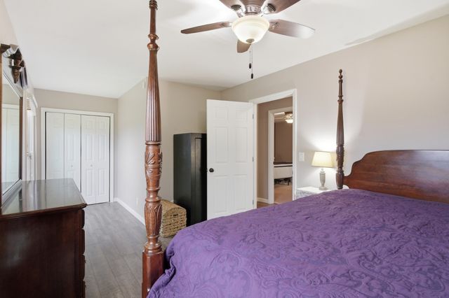 3016 Dell Dr, Hermitage, TN 37076