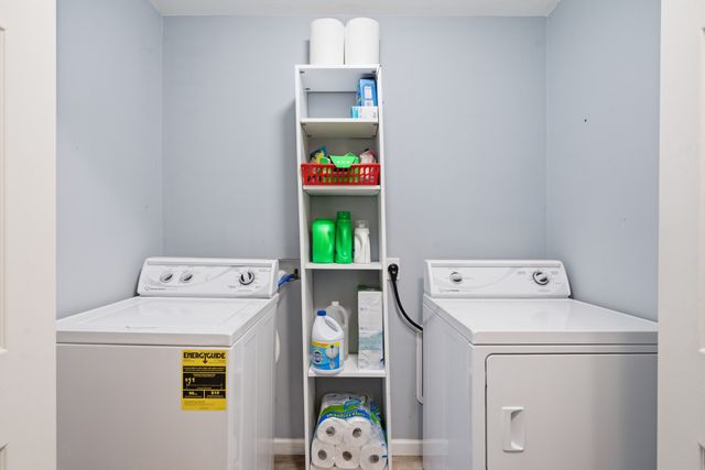 3016 Dell Dr, Hermitage, TN 37076