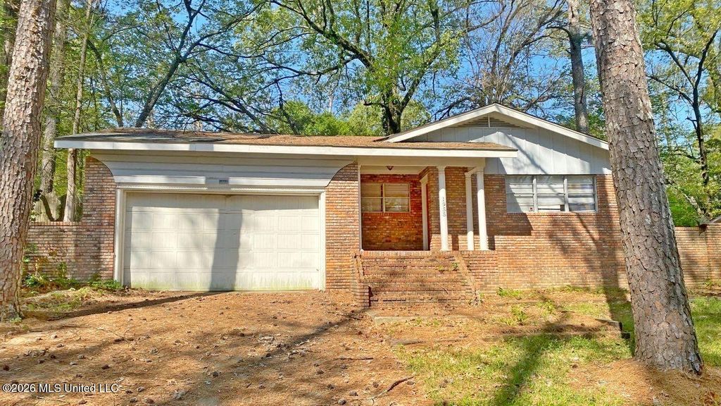 1955 Ventura Drive, Jackson, MS 39204