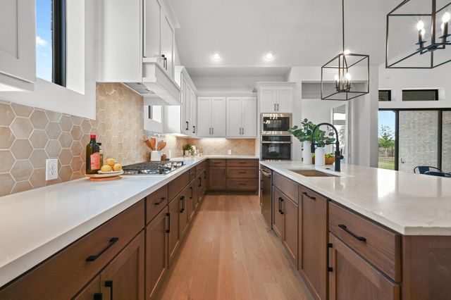 461 Leaning Rock RDG, Austin, TX 78737