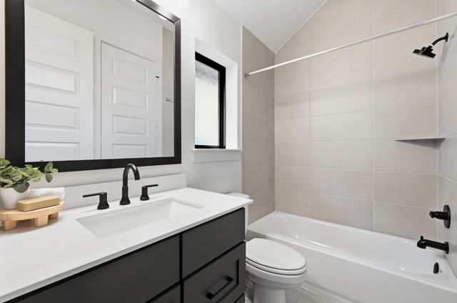 461 Leaning Rock RDG, Austin, TX 78737