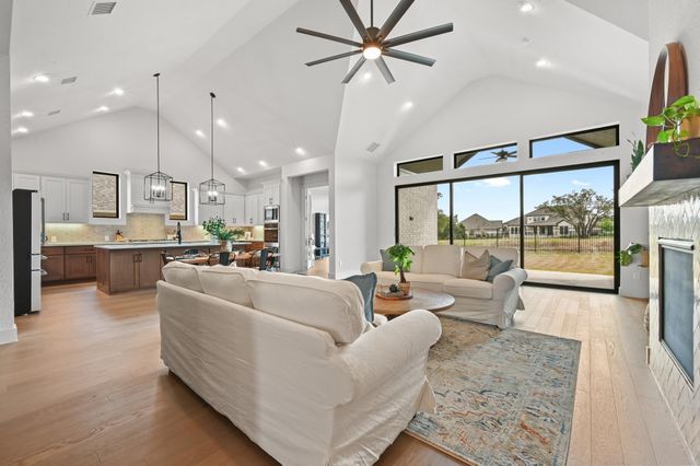 461 Leaning Rock RDG, Austin, TX 78737