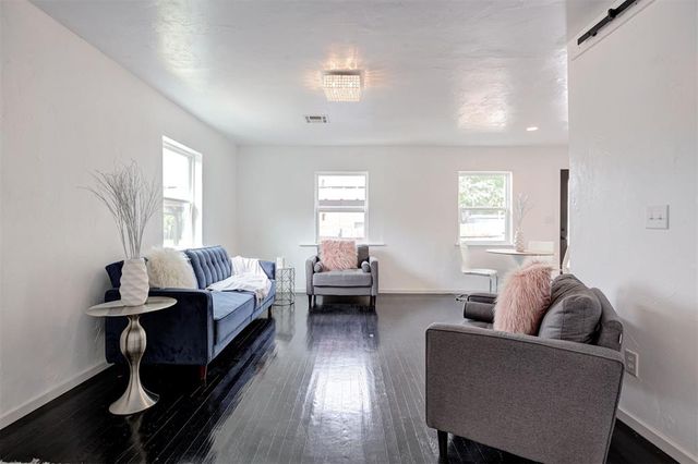 3041 W Eubanks Street, Oklahoma City, OK 73112