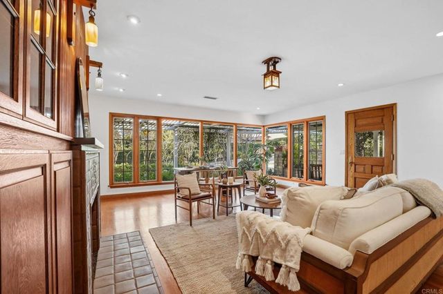 9110 Brier Road, La Mesa, CA 91942