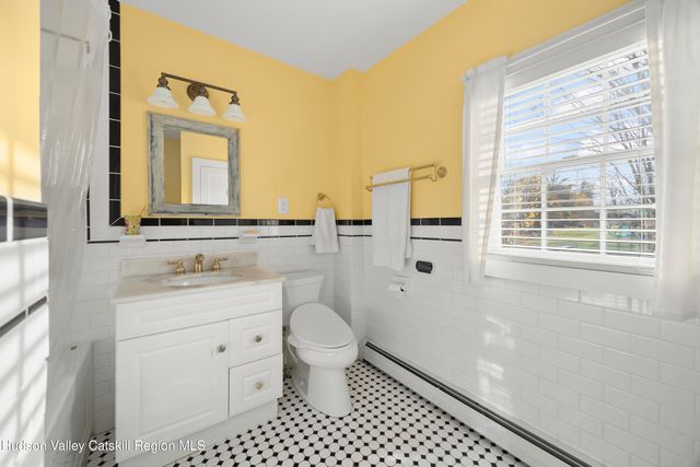 28 Mellenville Square, Claverack, NY 12513