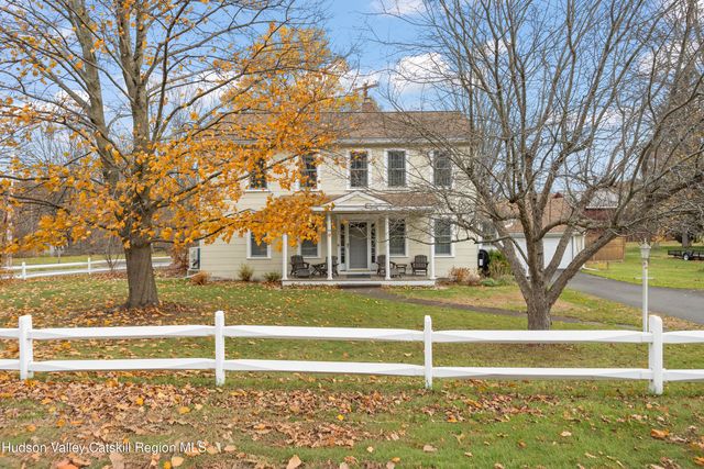 28 Mellenville Square, Claverack, NY 12513