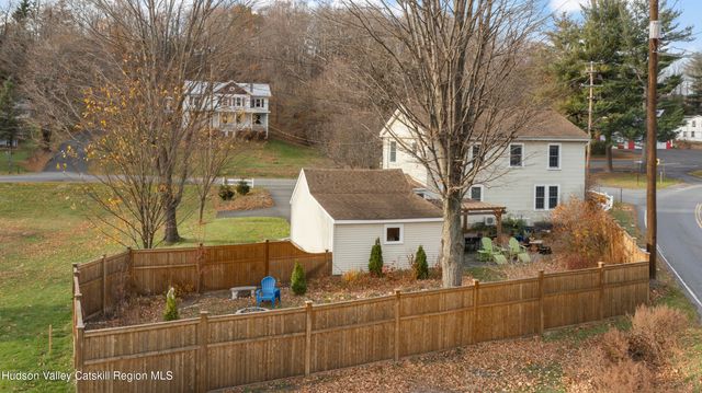 28 Mellenville Square, Claverack, NY 12513