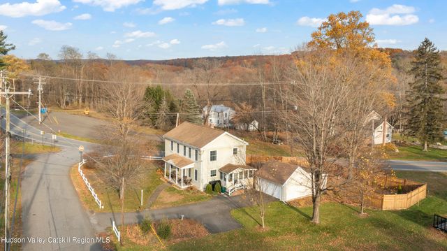 28 Mellenville Square, Claverack, NY 12513