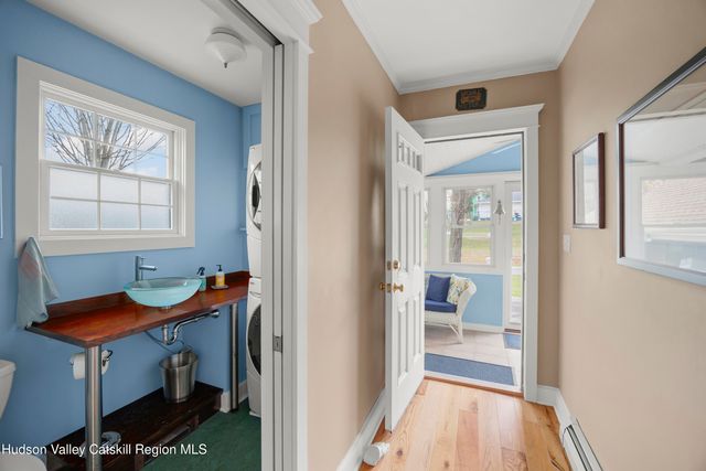 28 Mellenville Square, Claverack, NY 12513