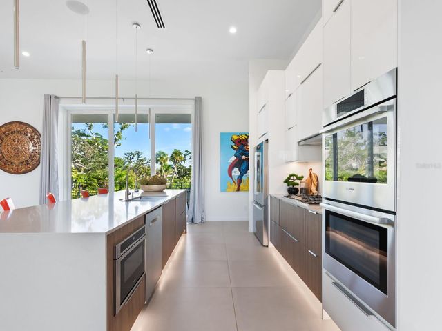 3939 HIGEL AVENUE, Sarasota, FL 34242