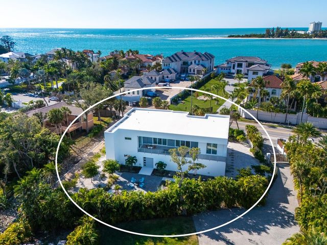 3939 HIGEL AVENUE, Sarasota, FL 34242