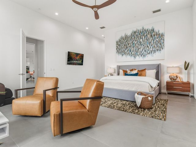 3939 HIGEL AVENUE, Sarasota, FL 34242