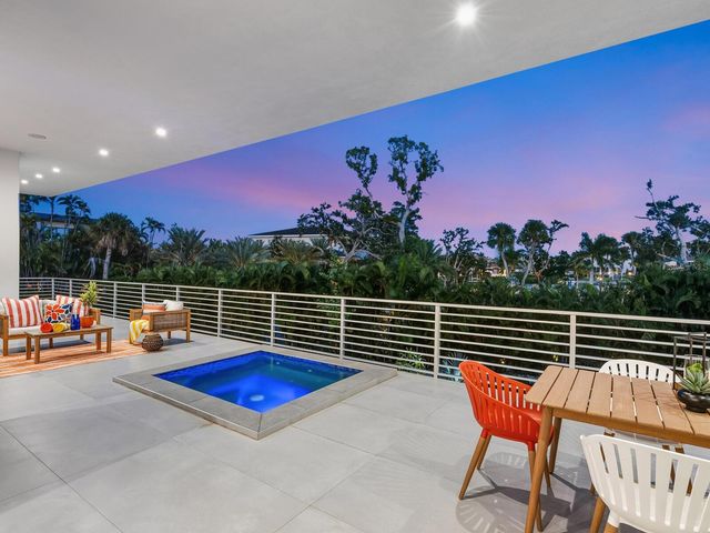 3939 HIGEL AVENUE, Sarasota, FL 34242