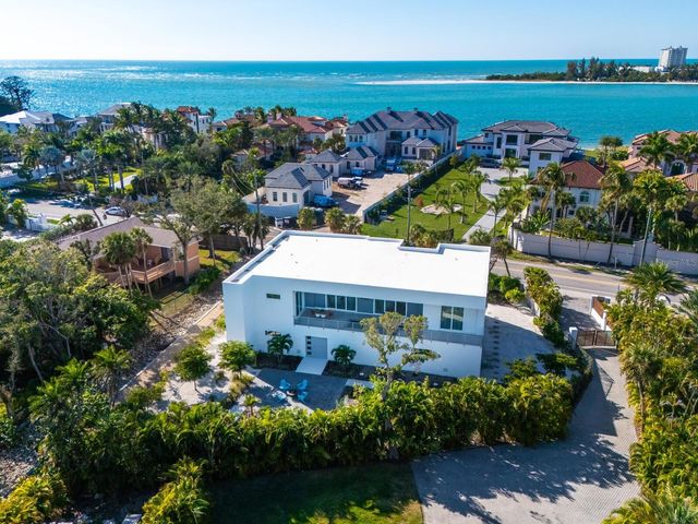 3939 HIGEL AVENUE, Sarasota, FL 34242