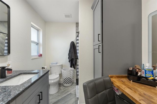 7124 WRENWOOD CIRCLE, Tampa, FL 33617