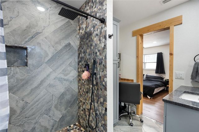 7124 WRENWOOD CIRCLE, Tampa, FL 33617