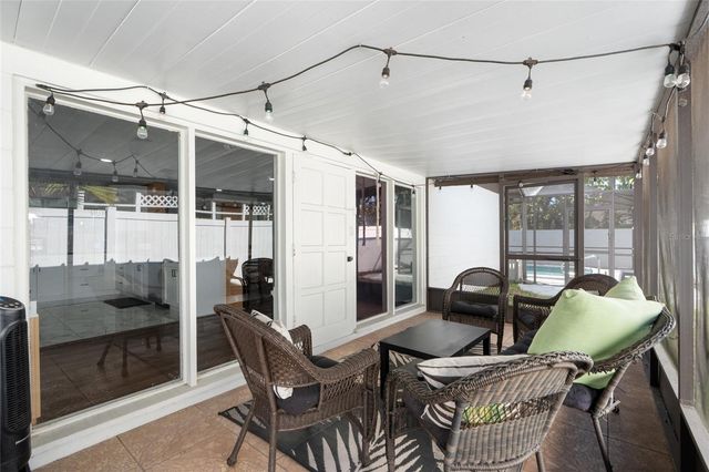 7124 WRENWOOD CIRCLE, Tampa, FL 33617