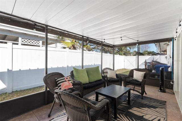 7124 WRENWOOD CIRCLE, Tampa, FL 33617