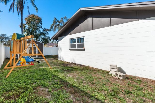 7124 WRENWOOD CIRCLE, Tampa, FL 33617