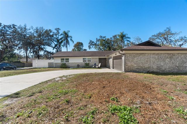 7124 WRENWOOD CIRCLE, Tampa, FL 33617