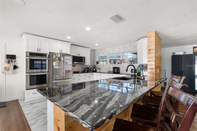 7124 WRENWOOD CIRCLE, Tampa, FL 33617