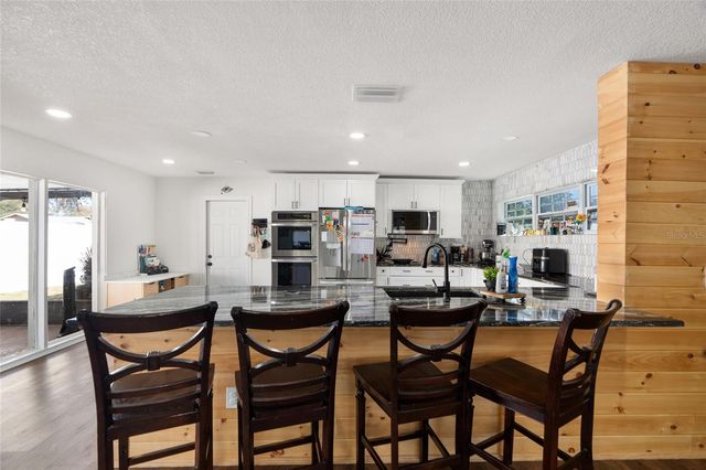 7124 WRENWOOD CIRCLE, Tampa, FL 33617