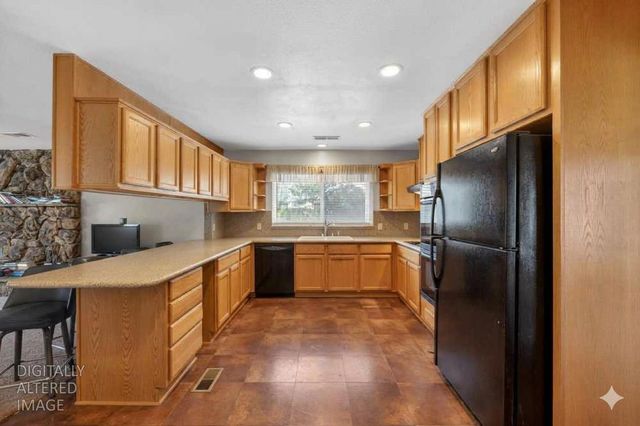 2455 Higgins Rd, West Sacramento, CA 95691