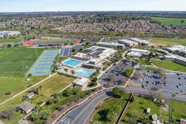 2455 Higgins Rd, West Sacramento, CA 95691