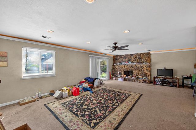 2455 Higgins Rd, West Sacramento, CA 95691